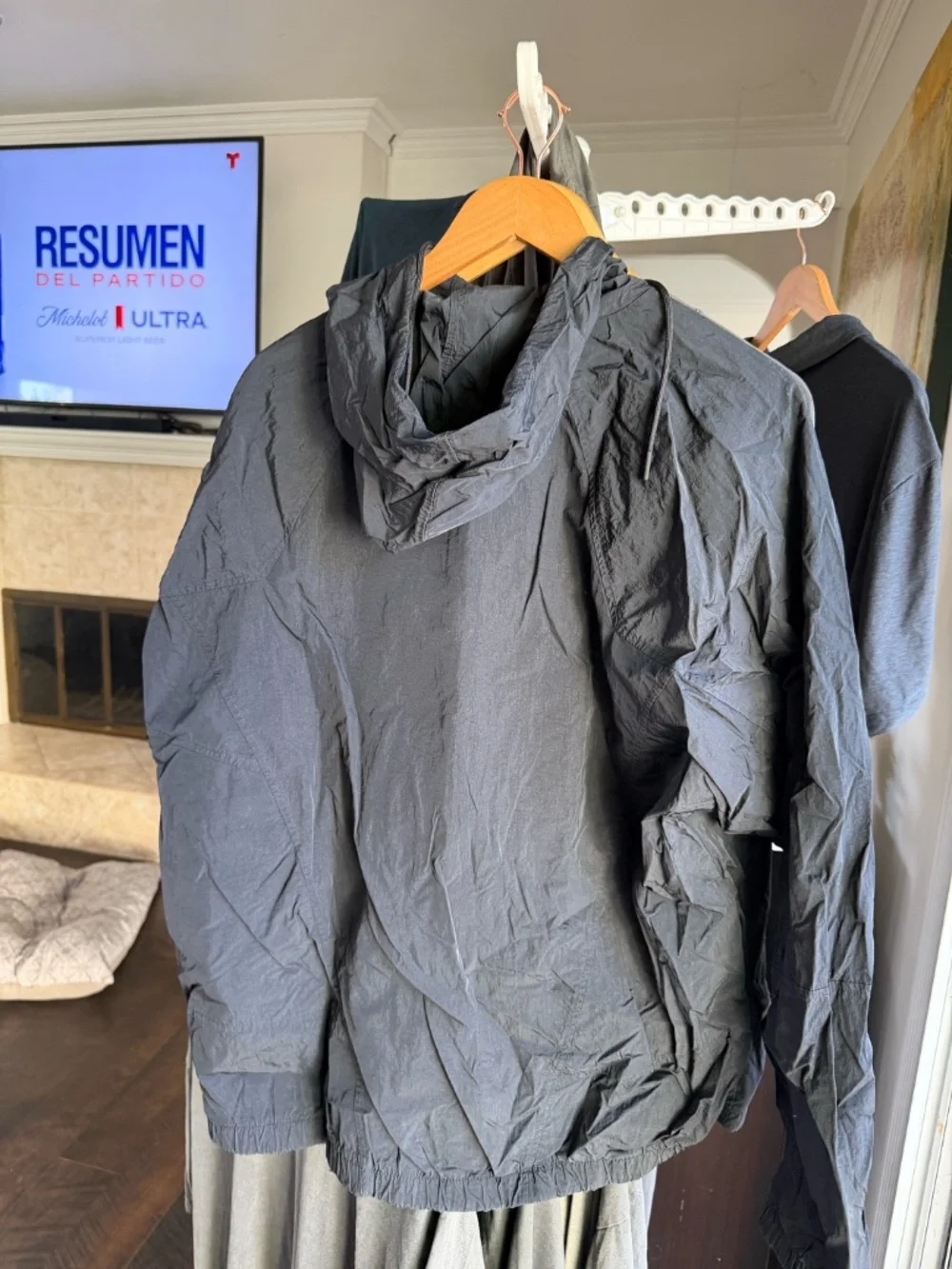 NIKE MENS ZIP WINDBREAKER (SIZE L)